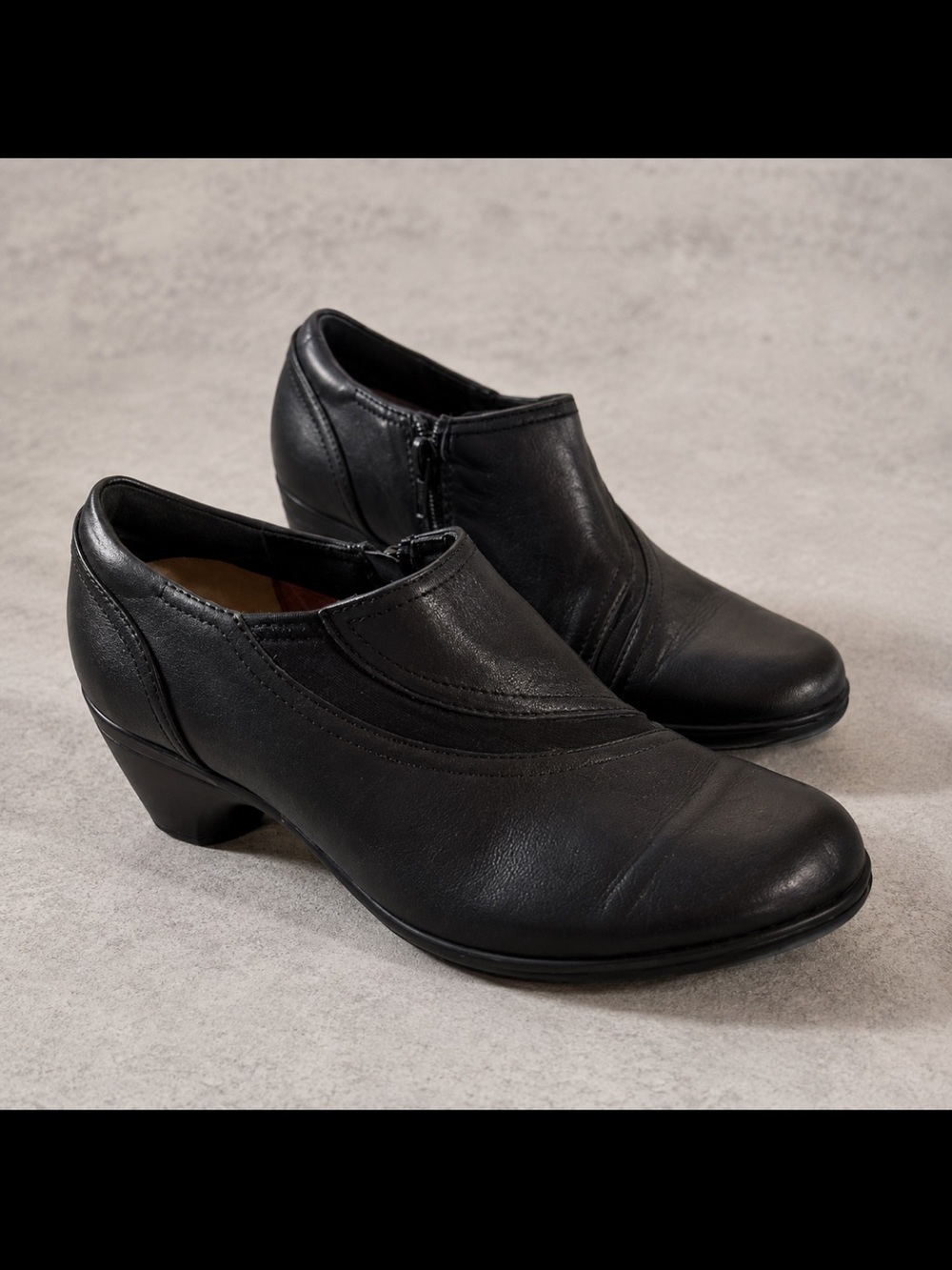 Clarks Women's Black Leather Heeled Ankle Booties